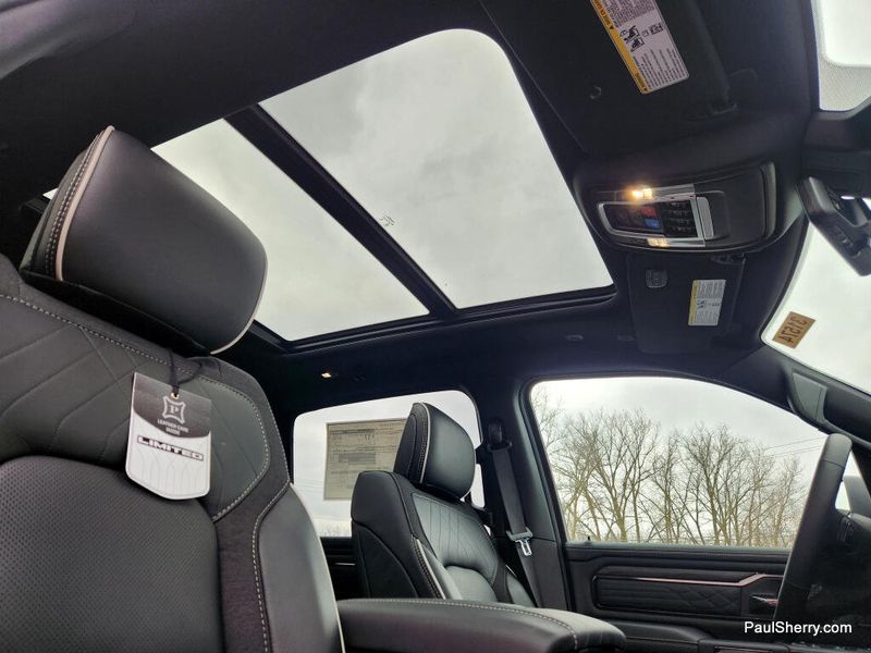 New 2026 RAM 1500 Limited Crew Cab 4x4 5'7' Box