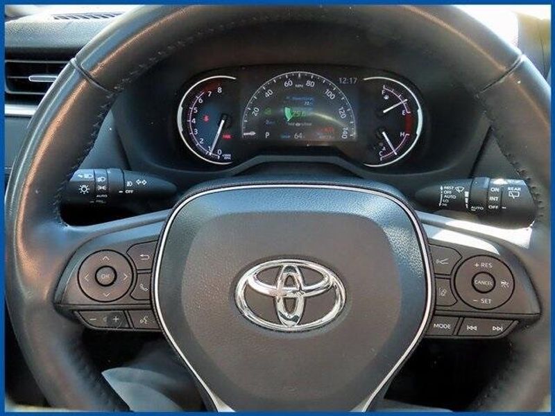 2020 Toyota RAV4 LimitedImage 14