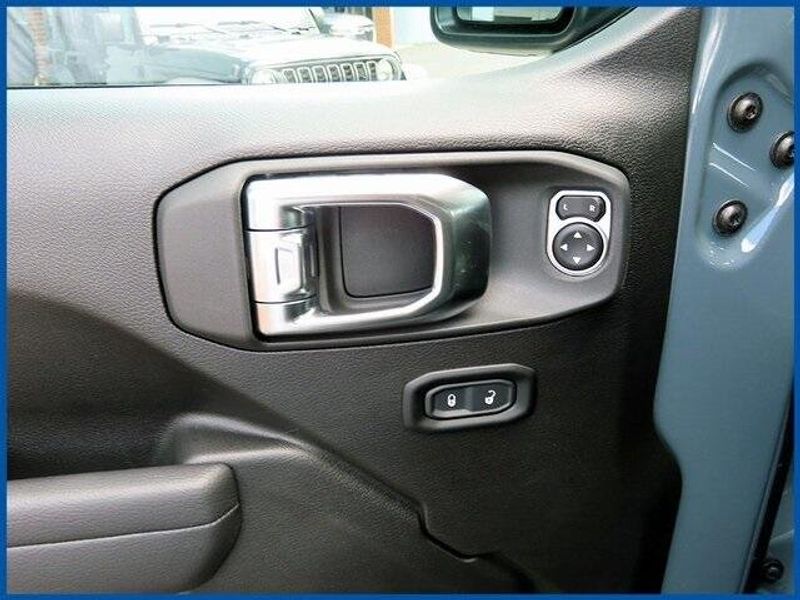 New 2025 Jeep Wrangler WillysImage 13