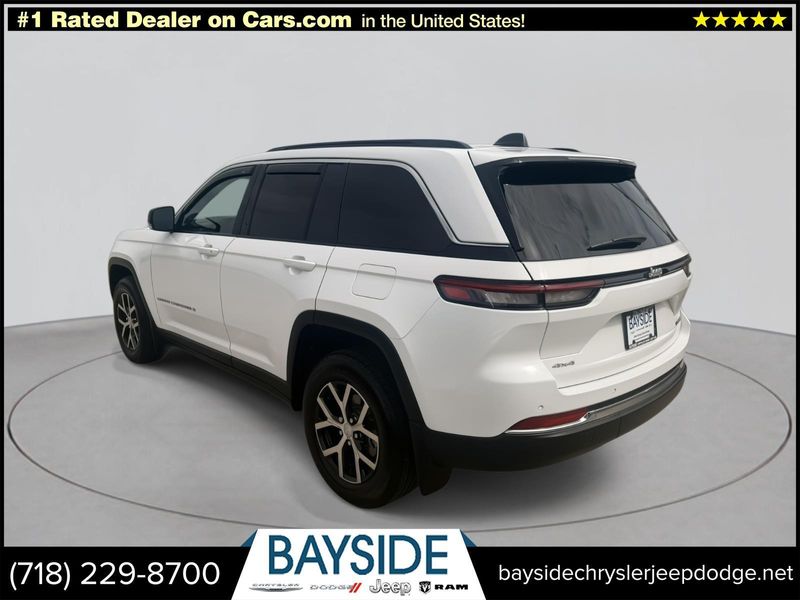 2024 Jeep Grand Cherokee Limited photo 2