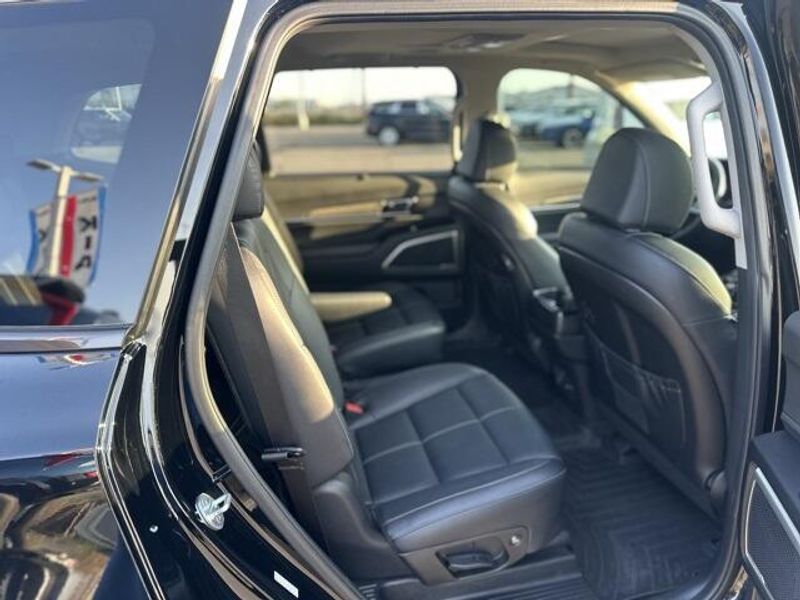 Used 2022 Kia Telluride EXImage 11