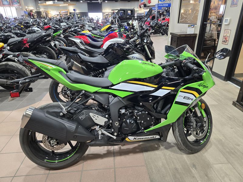 USED 2025 KAWASAKI NINJA ZX6R ABS KRT EDITION Image 2
