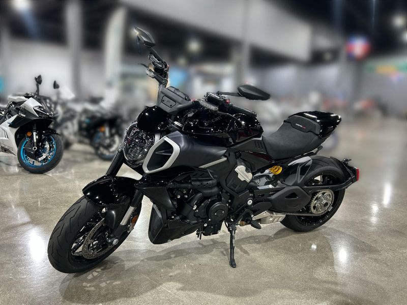 2024 Ducati DIAVEL V4 - DEMO Image 21