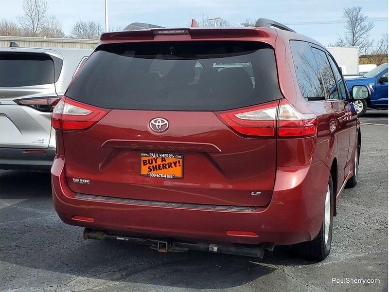 Used 2018 Toyota Sienna LE