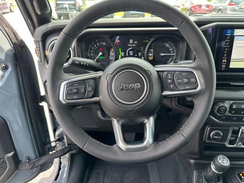 2025 Jeep Wrangler 4-door Sahara 4xe