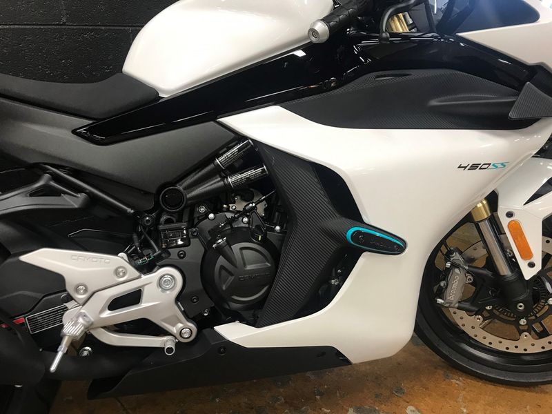 2024 CFMOTO 450SS Image 16