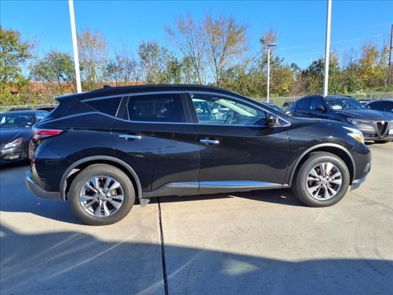 2017 Nissan Murano SVImage 5