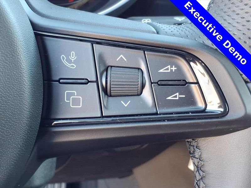 New 2025 Alfa Romeo Giulia RwdImage 19