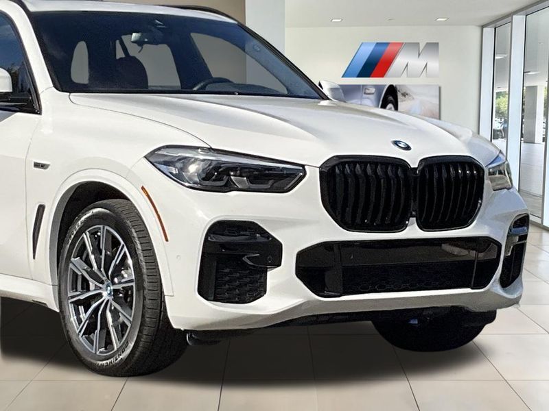 2023 BMW X5 xDrive45eImage 10