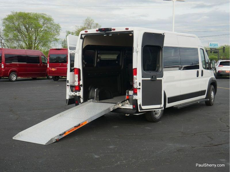 2023 RAM ProMaster 2500 Window Van High RoofImage 9