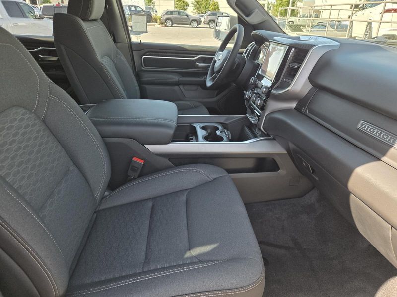 New 2026 RAM 1500 Big Horn Crew Cab 4x2 5'7' Box