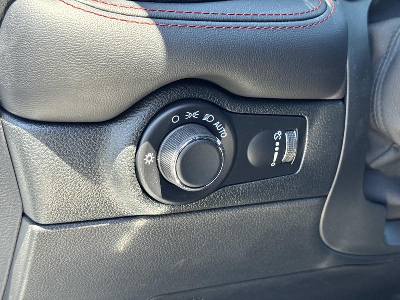New 2026 Dodge Durango Gt Awd Hemi V8