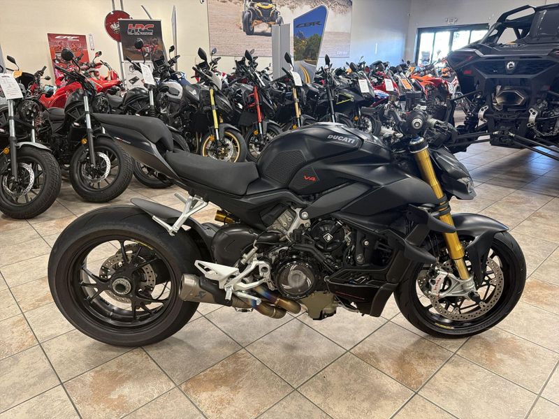Used 2021 Ducati STREETFIGHTER V4S Image 18