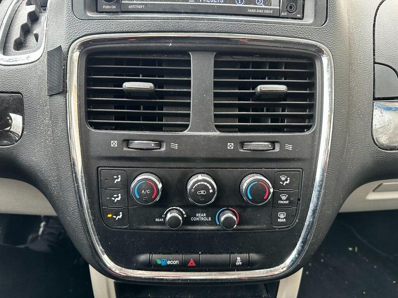 2019 Dodge Grand Caravan SEImage 5