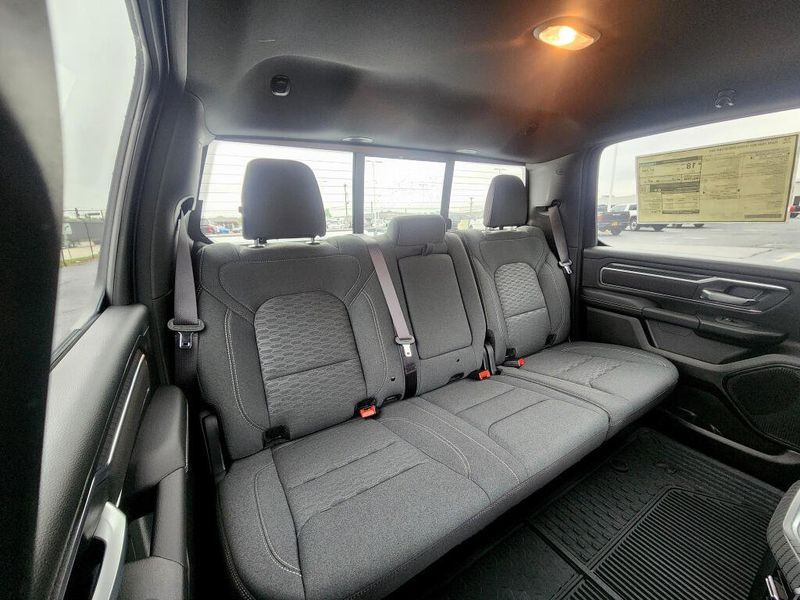 New 2026 RAM 1500 Big Horn Crew Cab 4x4 5'7' Box