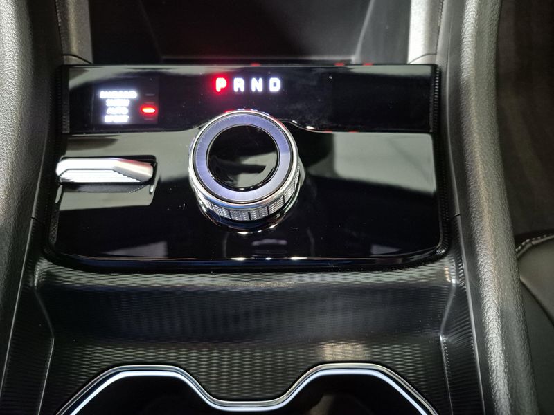 New 2025 Jeep Grand Cherokee L Limited 4x4Image 36