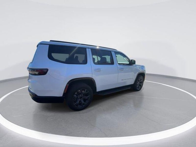 2026 Jeep Grand Wagoneer Limited Altitude 4x4Image 8
