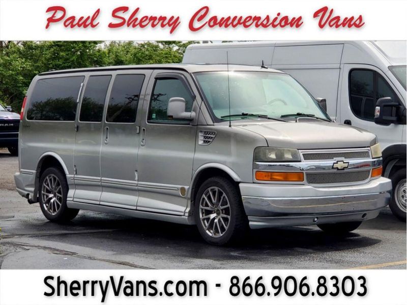 2011 Chevrolet Express 1500 Image 1