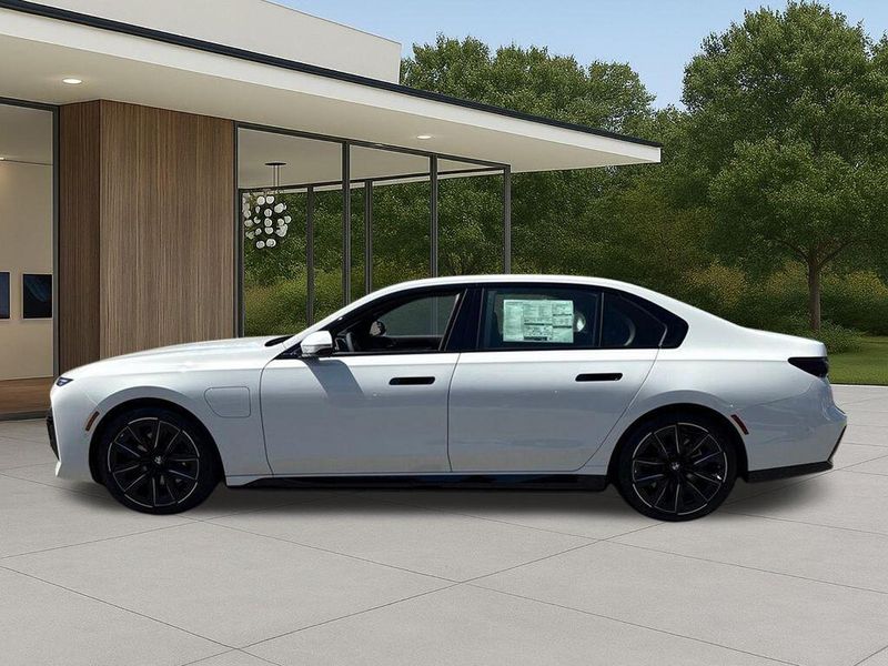 New 2026 BMW 7 Series 750e xDriveImage 13