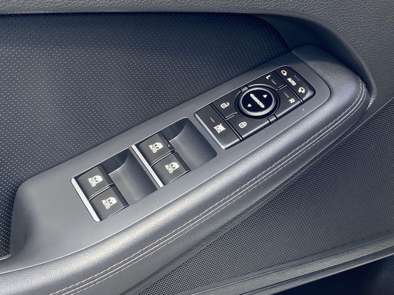 Used 2018 Genesis G80 3.8Image 17