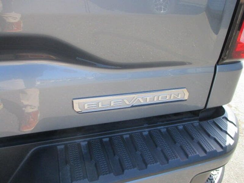 Used 2020 GMC Sierra 1500 ElevationImage 10