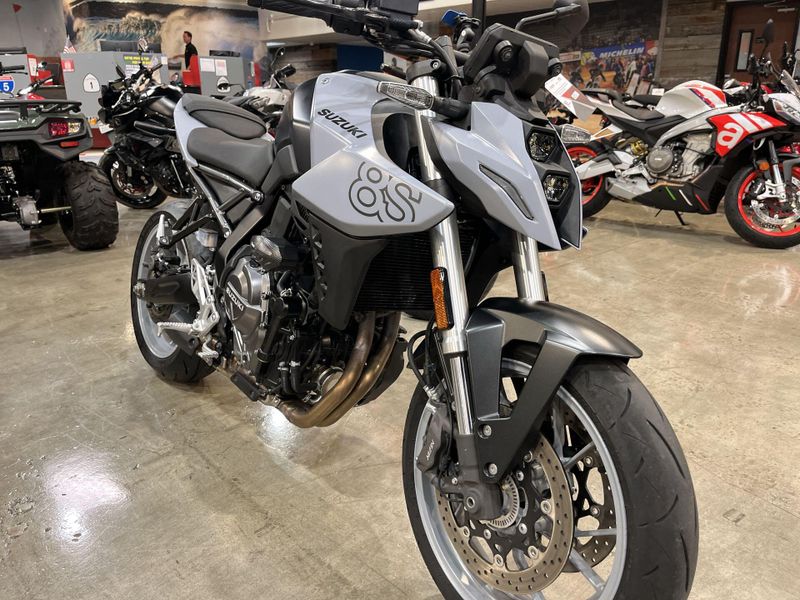 Used 2024 Suzuki GSX-8S CA Image 24