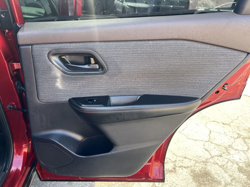 Used 2021 Nissan Rogue SImage 24
