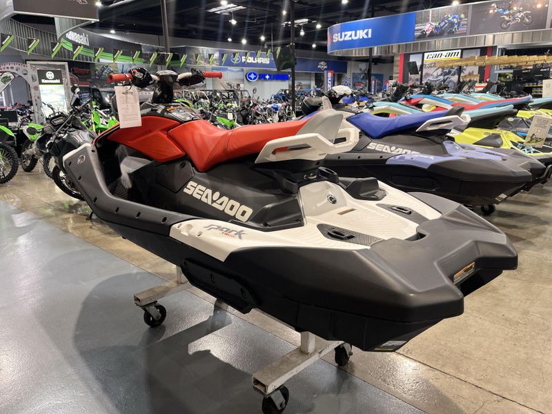 New 2025 Sea-Doo SPARK FOR 3 90 TRIXX (SOUND SYSTEM) Image 11