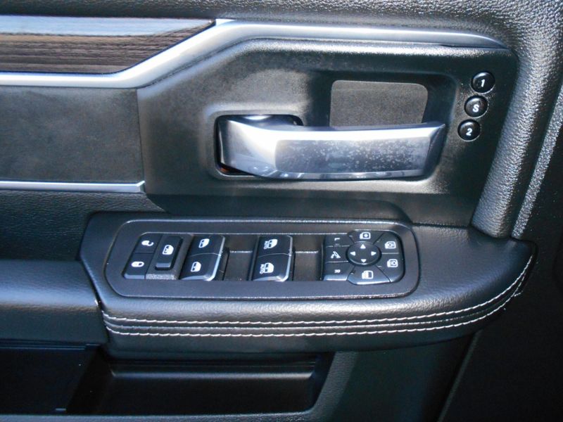 2026 Ram 2500 Laramie photo 16