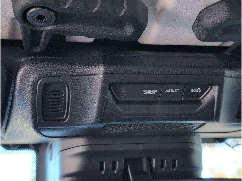 Used 2024 Jeep Wrangler WillysImage 28