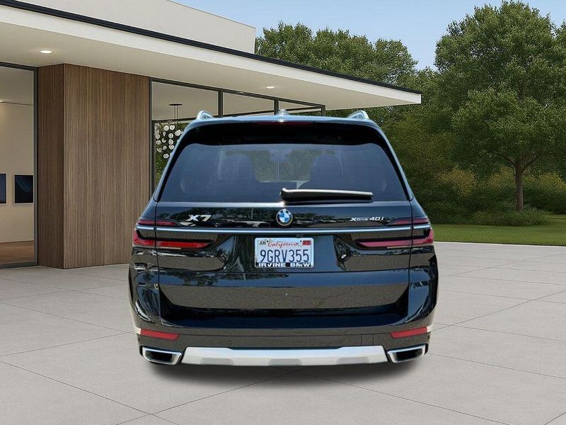 Used 2024 BMW X7 xDrive40iImage 10