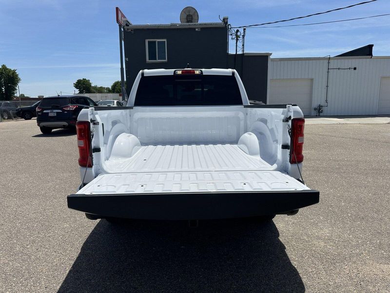 2025 RAM 1500 Big HornImage 8