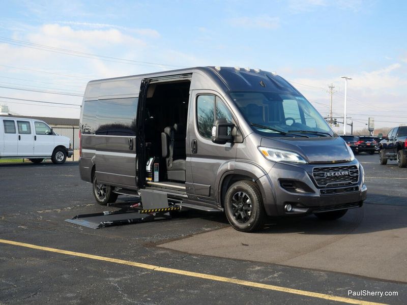 New 2024 RAM Promaster 2500 Slt+ Window Van High Roof 159' Wb