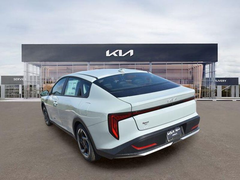 New 2026 Kia K4 EXImage 6