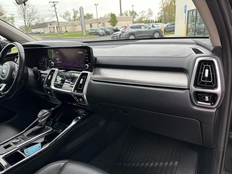 2021 Kia Sorento SXImage 17