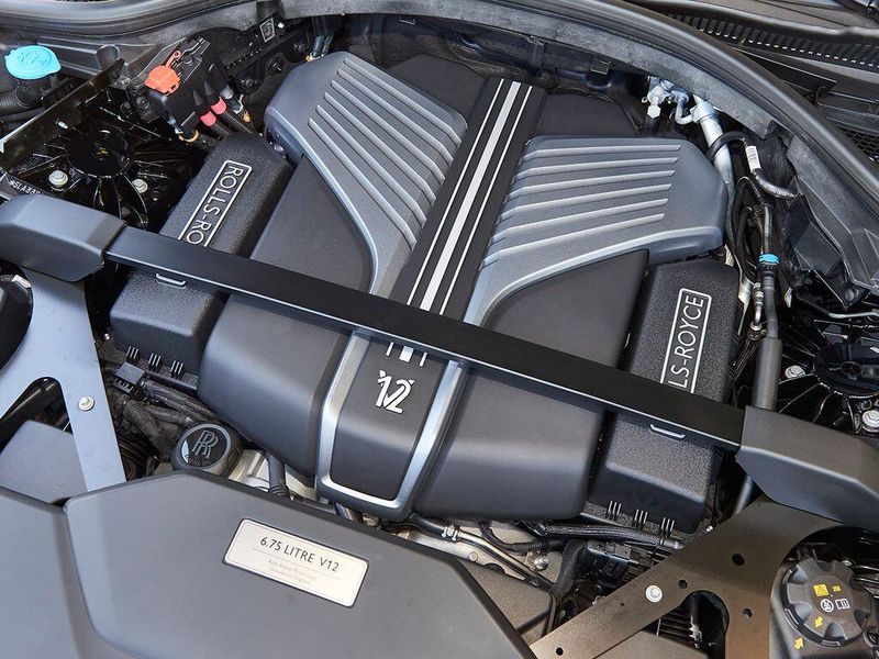 New 2027 Rolls-Royce Cullinan Black BadgeImage 27