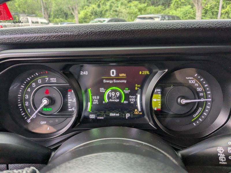 2025 Jeep Wrangler 4xe Willys photo 17
