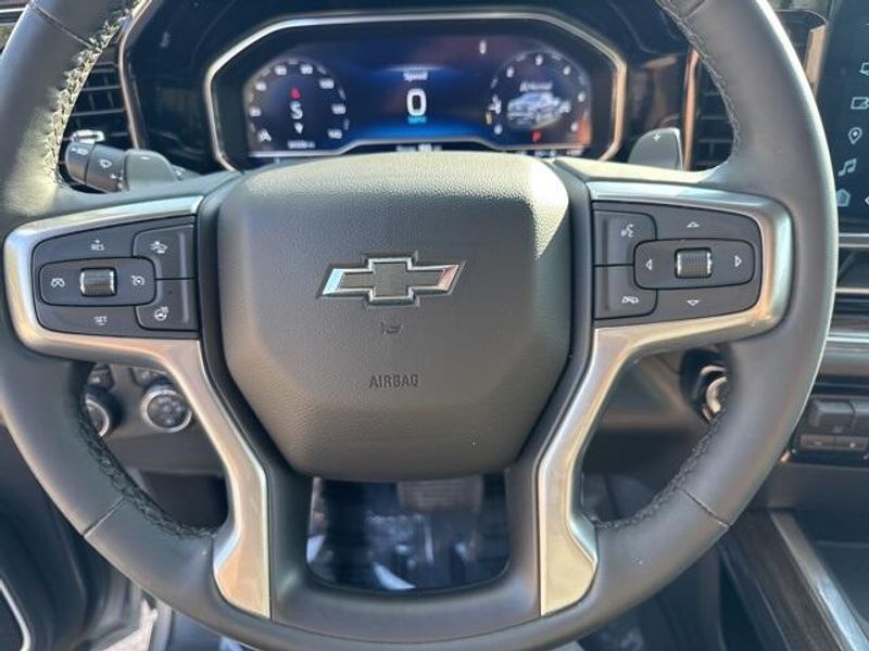 2024 Chevrolet Silverado 1500 RST photo 20
