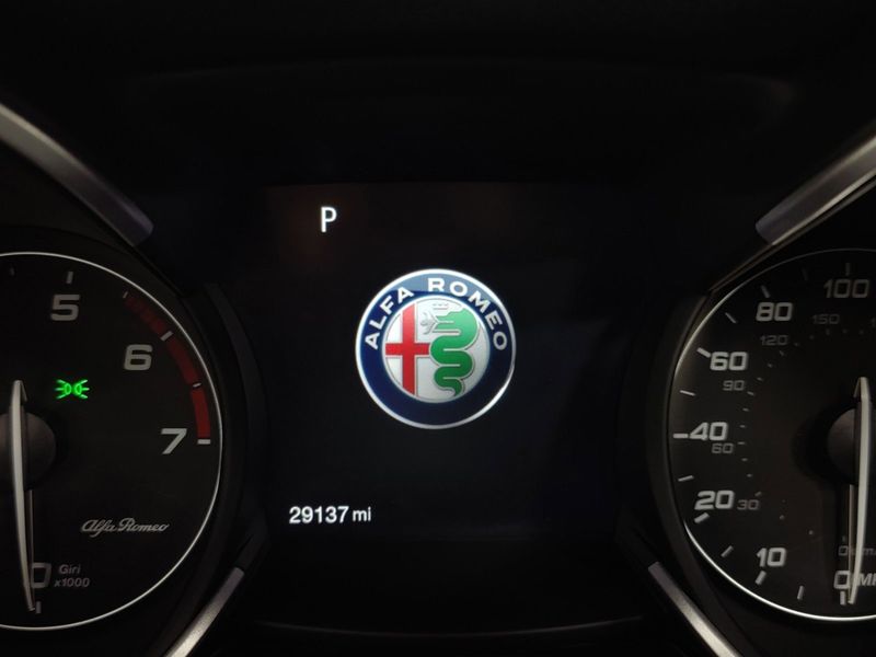 2020 Alfa Romeo Stelvio Ti Sport AWD w/SunroofImage 32