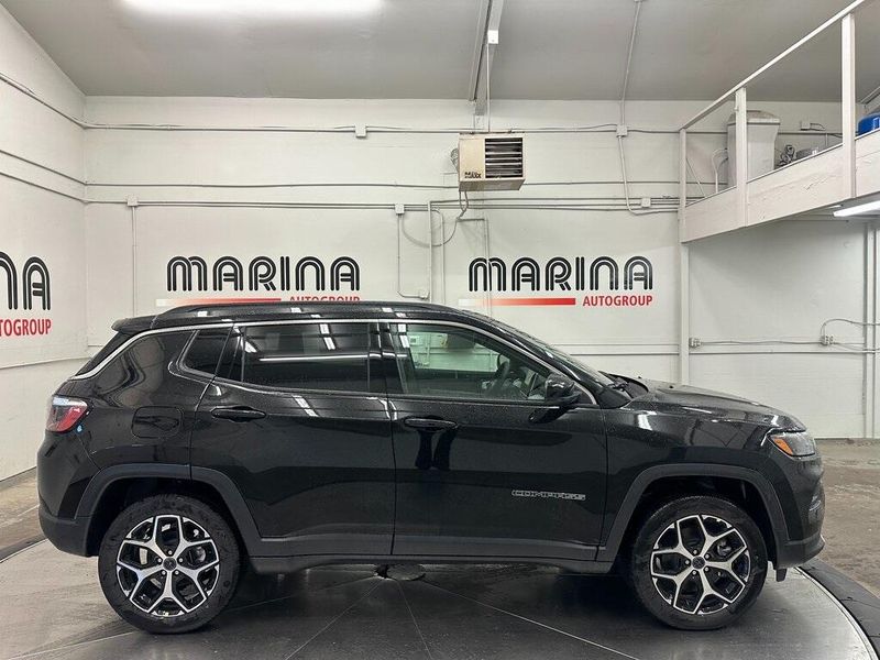 2025 Jeep Compass Limited 4x4Image 4