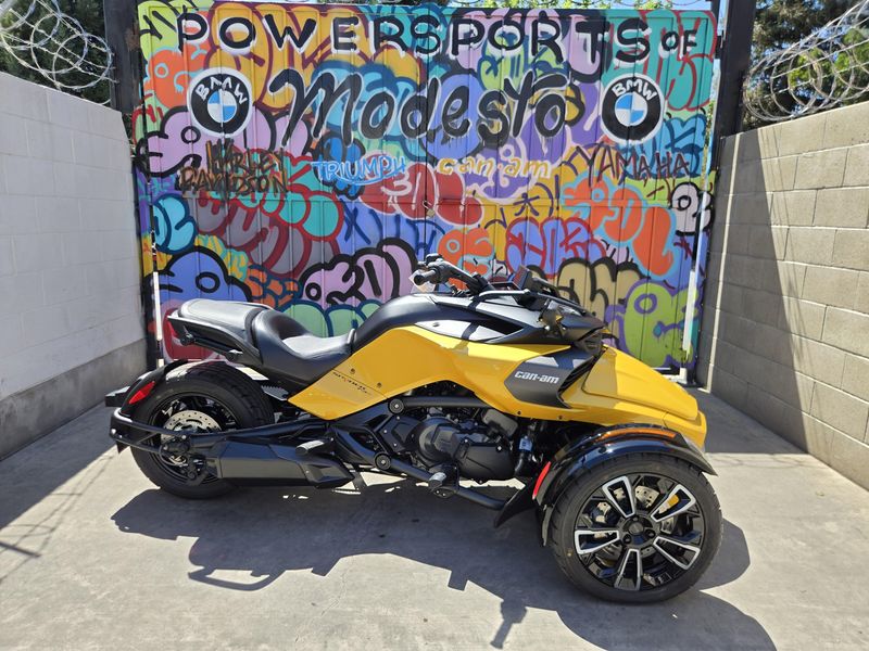New 2026 Can-Am SPYDER F3 S 1330 Image 9