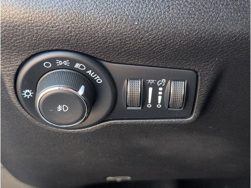 Used 2022 Jeep Compass TrailhawkImage 27