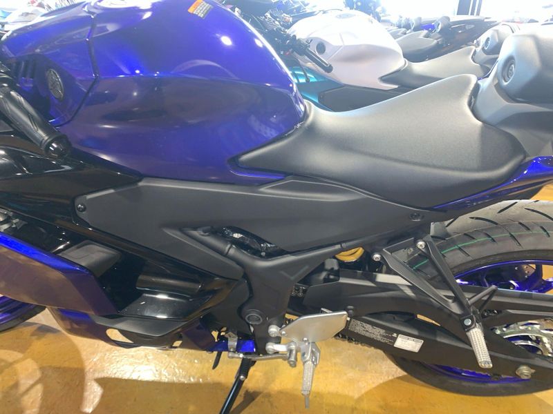 New 2025 Yamaha YZF-R3 ABS Image 15