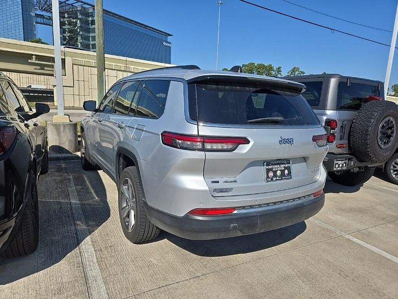 Used 2021 Jeep Grand Cherokee L LimitedImage 4