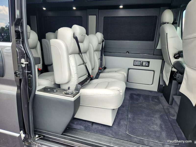 New 2024 RAM Promaster 2500 Slt+ Window Van High Roof 159