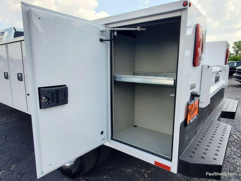 New 2024 RAM 5500 Tradesman Chassis Crew Cab 4x4 84