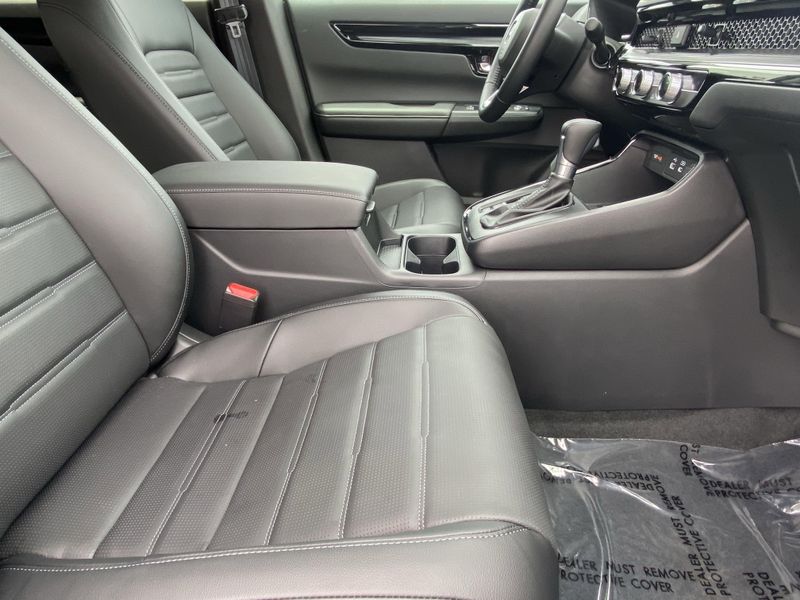 Used 2025 Honda CR-V EX-LImage 12