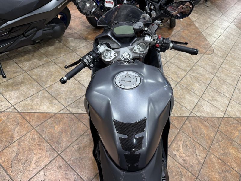 2019 Ducati Supersport Image 6