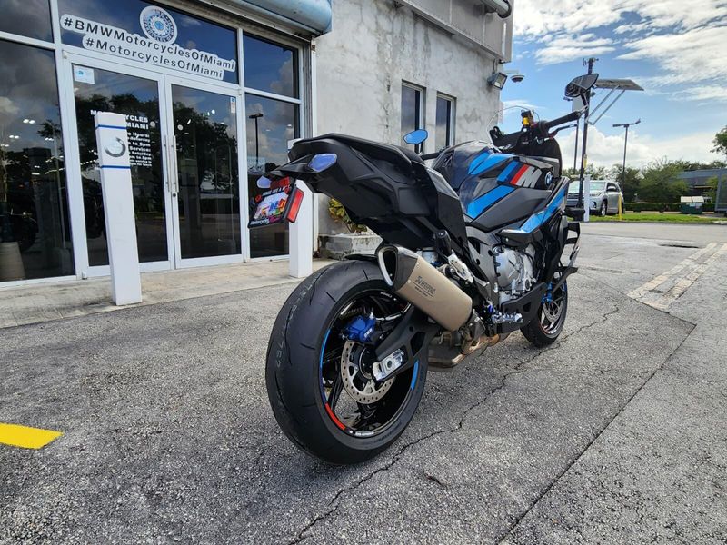 2025 BMW M 1000 XRImage 13