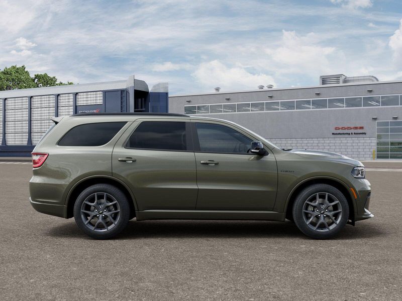 New 2027 Dodge Durango Gt Hemi V8 Plus AwdImage 12